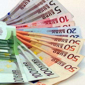 Moneys (14).jpg