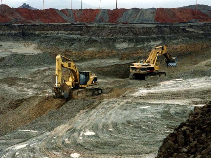 Добування мінеральних ресурсів